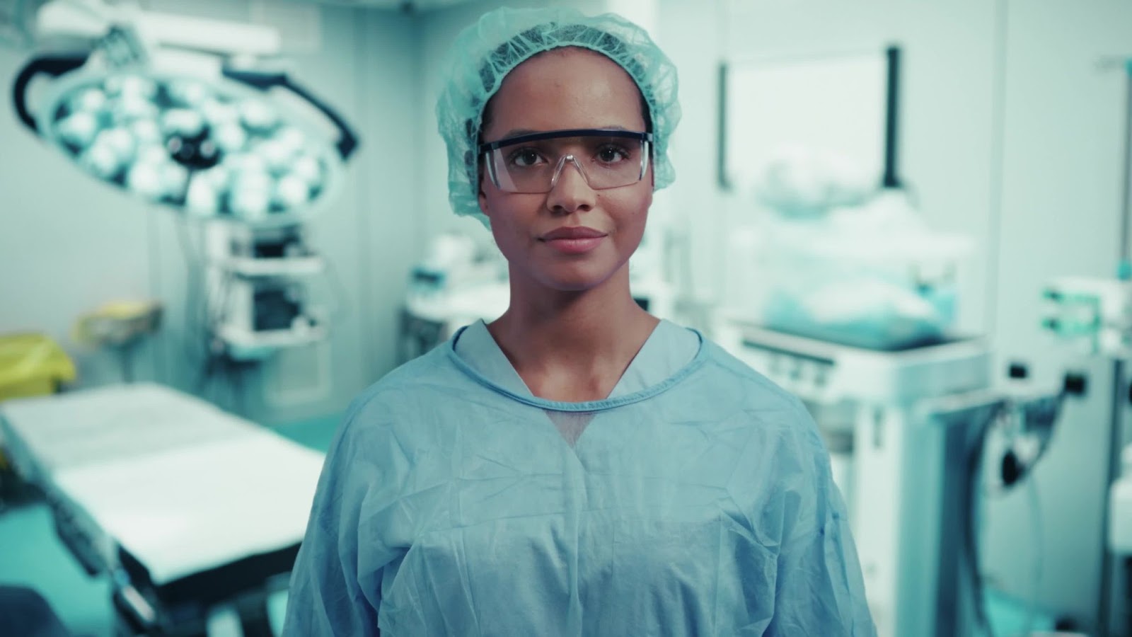 Female doctor in surgical operating room